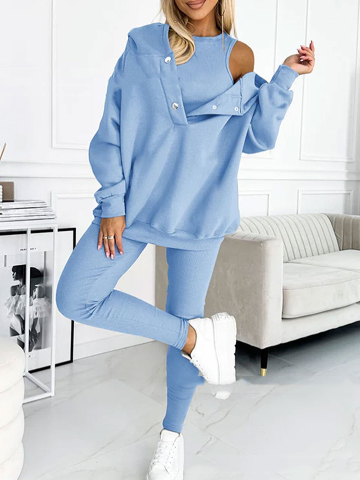 Sweat à capuche ample avec poches, débardeur et pantalon slim