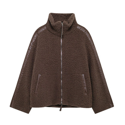 Manteau femme en laine d’agneau avec col roulé