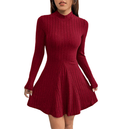 Robe plissée à col roulé manches longues - Élégance féminine